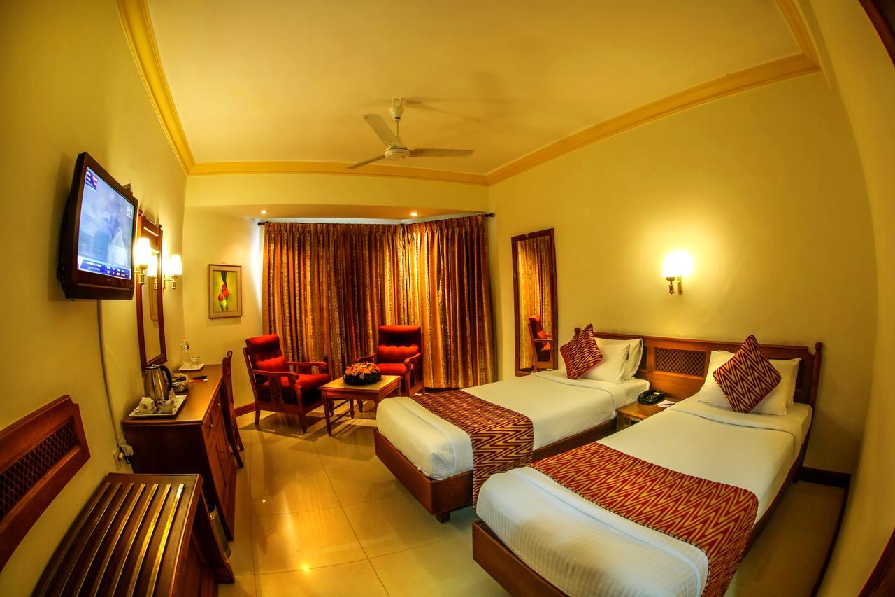 Krishna Inn Guruvayur Exterior photo